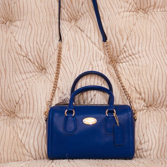 SOLD-Coach Crossbody Bag - Picture 2 of 7